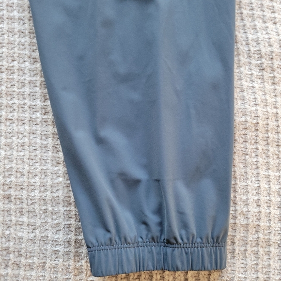 LULULEMON XL - Picture 8 of 16